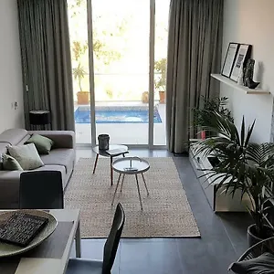 Duplex Maisonette With Heated P-pool And Jacuzzi Hébergement de vacances